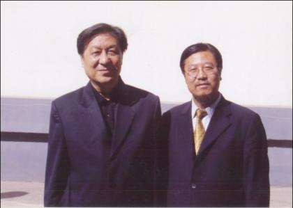 2004年魏士程老师与奇门遁甲专家张志春老师合影